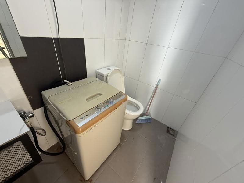 Condominium for Rent at SOHO @ Empire City - Alan Chia - Bathroom - PropertyGuru.com.my