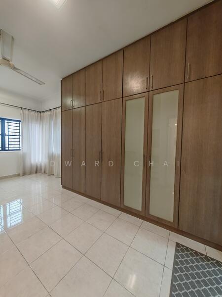 Untuk Disewa - Pelangi Utama