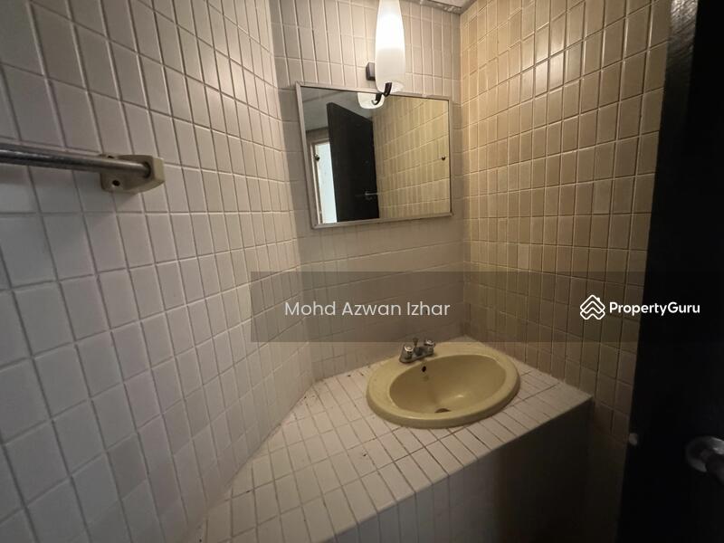 Untuk Dijual - Menara Indah