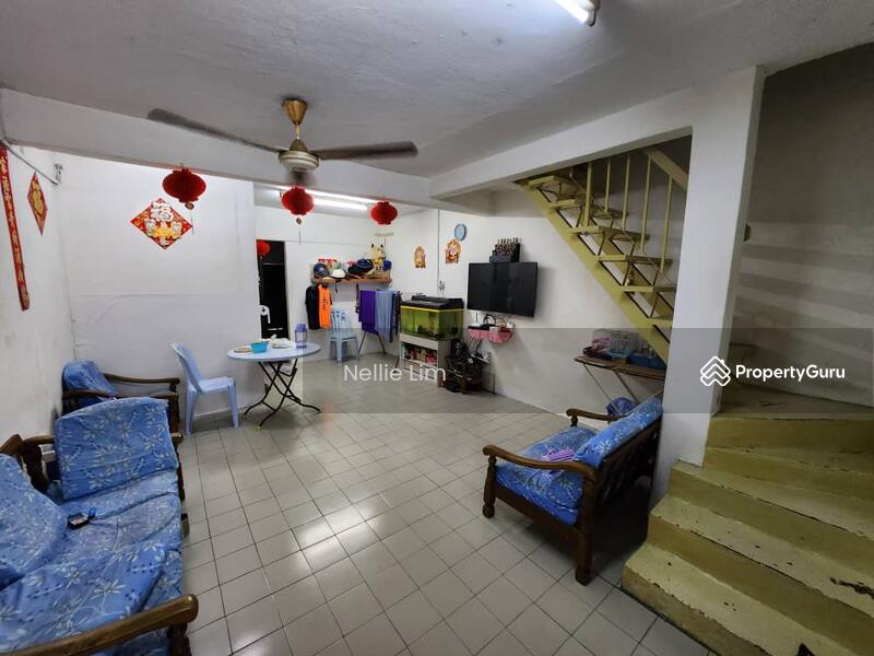 Desa Jaya Double Storey Low Cost / Johor Jaya / Cemerlang, Johor Jaya