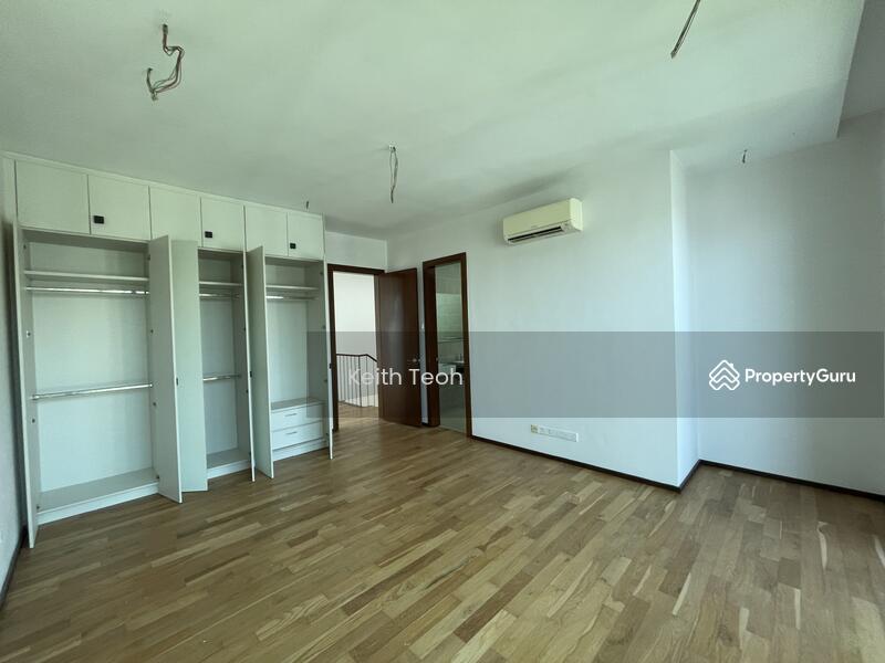 Master bedroom built in Wardrobe 
