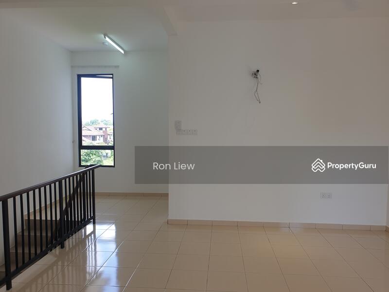 Rumah Teres 3 Tingkat untuk Dijual di Puchong (Selangor) - Ron Liew - PropertyGuru.com.my