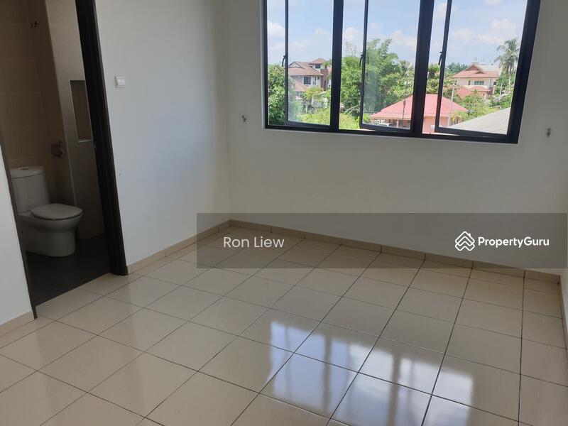 Rumah Teres 3 Tingkat untuk Dijual di Puchong (Selangor) - Ron Liew - PropertyGuru.com.my