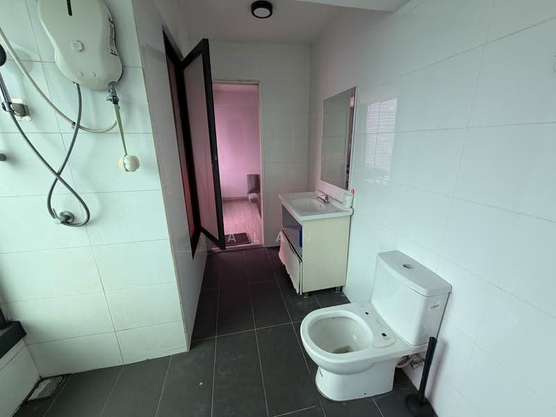 Kondominium untuk Disewa di SOHO @ Empire City - Alan Chia - Bathroom - PropertyGuru.com.my