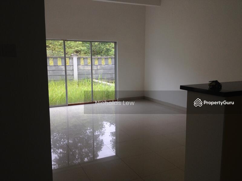 Bayan Villa, Seri Kembangan, , Taman Bukit Serdang Seksyen 2 Taman