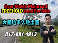 For Sale - Near Molek Residence Main Road Freehold For Development Use