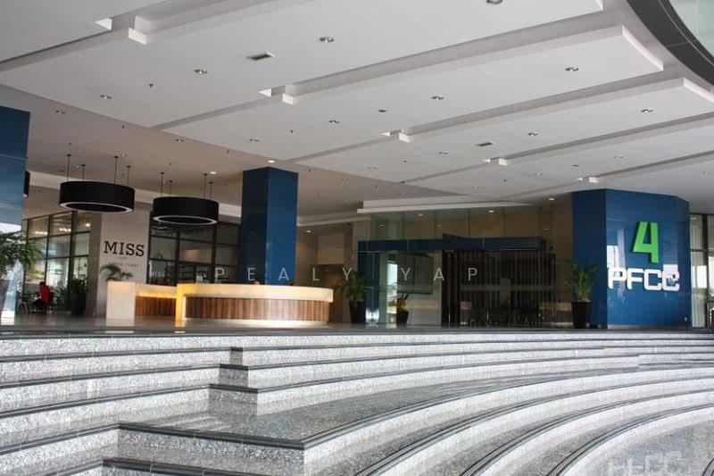 Office for Rent in Bandar Puteri Puchong (Puchong) - Pealy Yap - Entrance - PropertyGuru.com.my