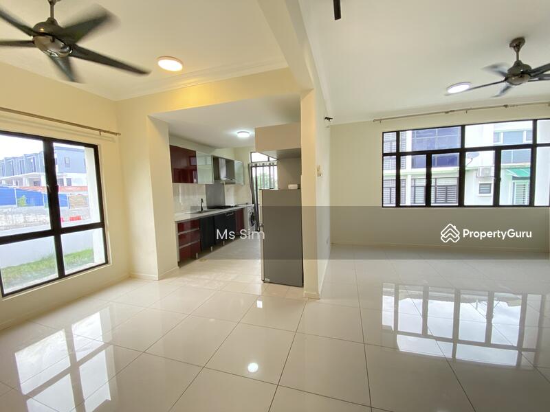 Park Villa Townhouse, Jalan BP11, BP10, Puchong South, Puchong