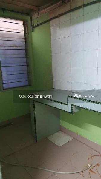 For Sale - Pangsapuri Putra Permai, Taman Equine Seri Kembangan