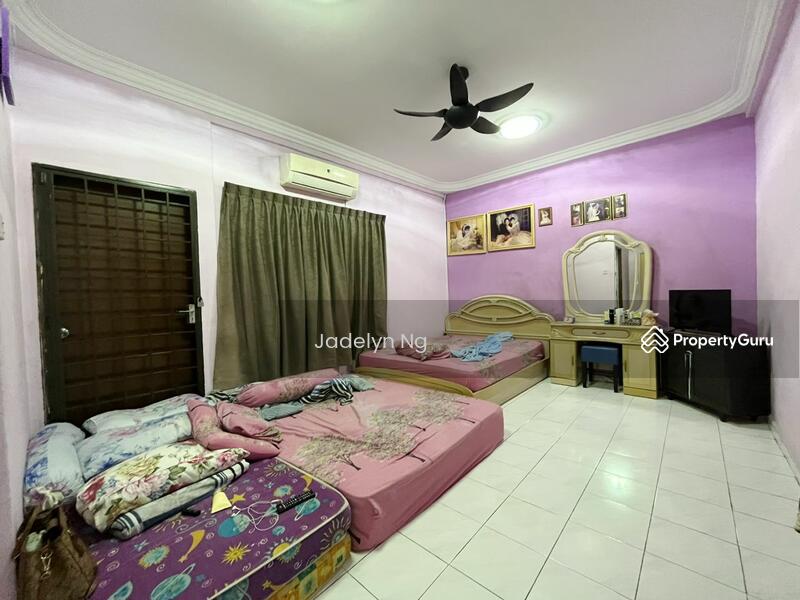 Kulai Taman Putri Double Storey Terrace House, Kulai, Johor, 4 Bedrooms