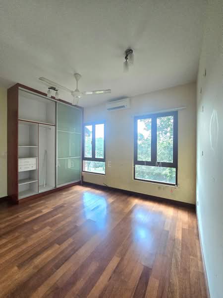 Semi-Detached House for Sale in Bukit Jelutong (Shah Alam) - Abbie Lim - PropertyGuru.com.my