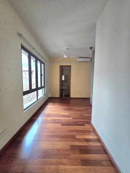 Semi-Detached House for Sale in Bukit Jelutong (Shah Alam) - Abbie Lim - PropertyGuru.com.my