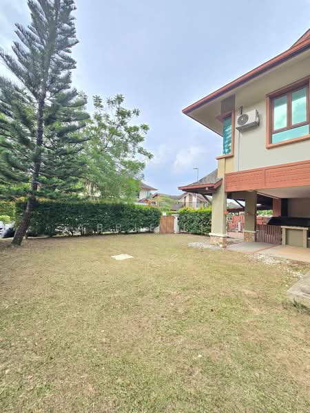 Semi-Detached House for Sale in Bukit Jelutong (Shah Alam) - Abbie Lim - PropertyGuru.com.my
