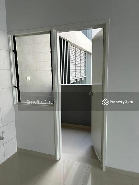 Kediaman Servis untuk Dijual di Amani Residence - Emelia Chan - PropertyGuru.com.my