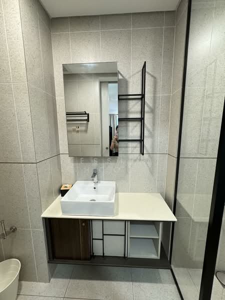 Service Residence for Rent at Millerz Square Serviced Residence - Jessica Choong - Bathroom - PropertyGuru.com.my