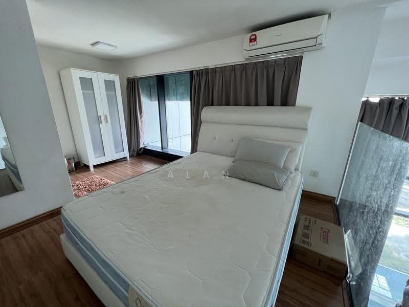 Kondominium untuk Disewa di SOHO @ Empire City - Alan Chia - Bedroom - PropertyGuru.com.my