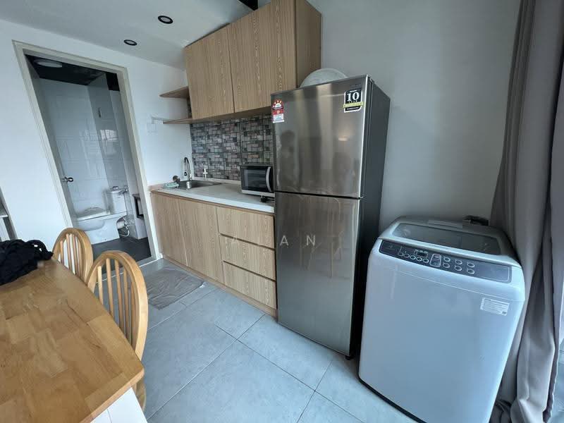 Kondominium untuk Disewa di SOHO @ Empire City - Alan Chia - Kitchen - PropertyGuru.com.my