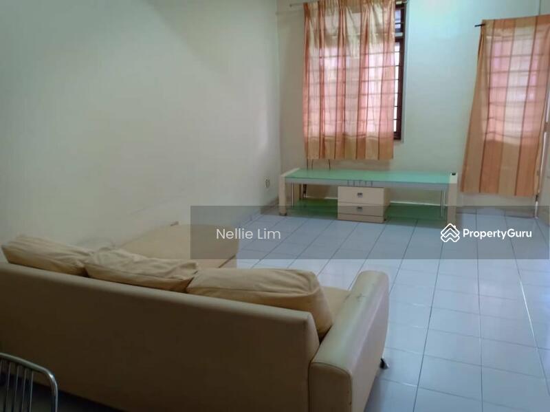 For Sale - BUKIT TIRAM Double Storey Terrace Jalan Banang / Ulu Tiram / Puteri Wangsa / Can Full Loan