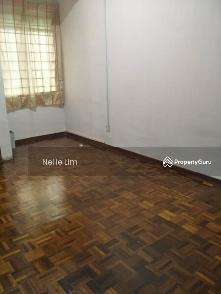 For Sale - BUKIT TIRAM Double Storey Terrace Jalan Banang / Ulu Tiram / Puteri Wangsa / Can Full Loan