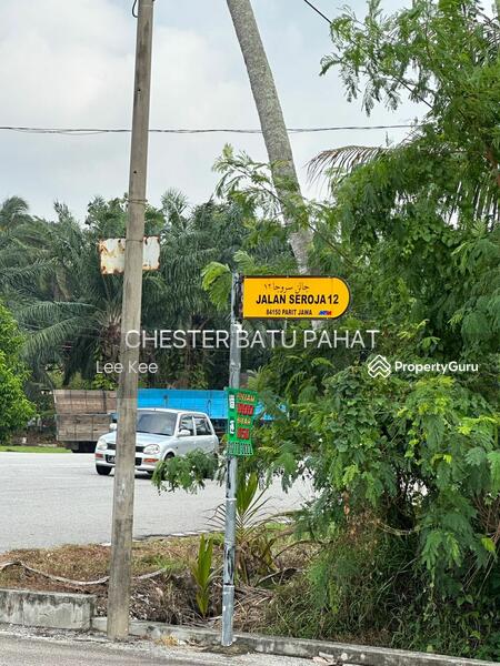 Untuk Dijual - Shop-office at Muar
