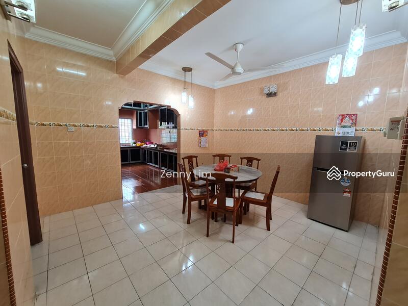 Untuk Dijual - RM680k! Below Market Value, 22 x 80, Non Flooded! Bandar Bukit Tinggi 2 Sty Terrace House for Sale