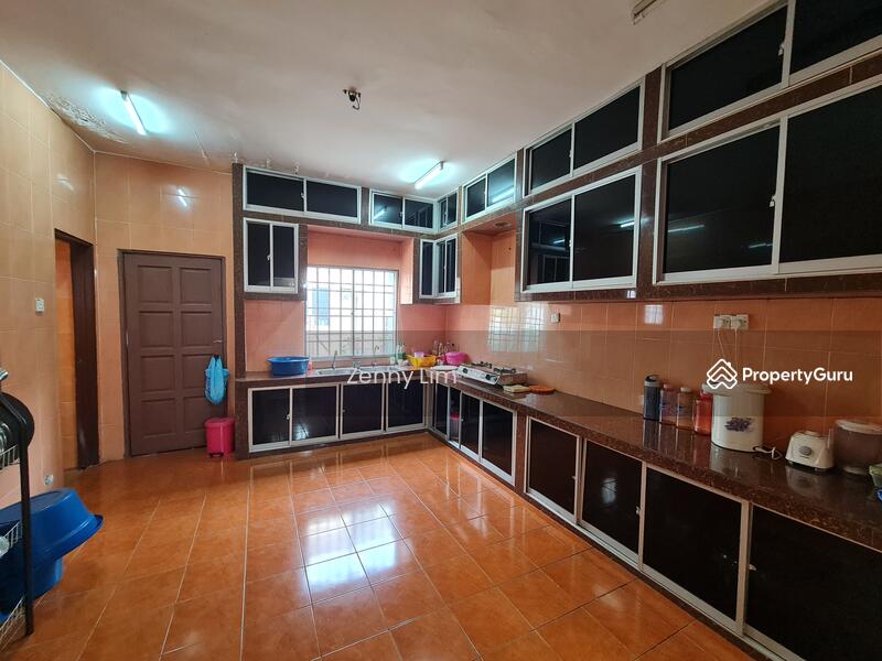 Untuk Dijual - RM680k! Below Market Value, 22 x 80, Non Flooded! Bandar Bukit Tinggi 2 Sty Terrace House for Sale