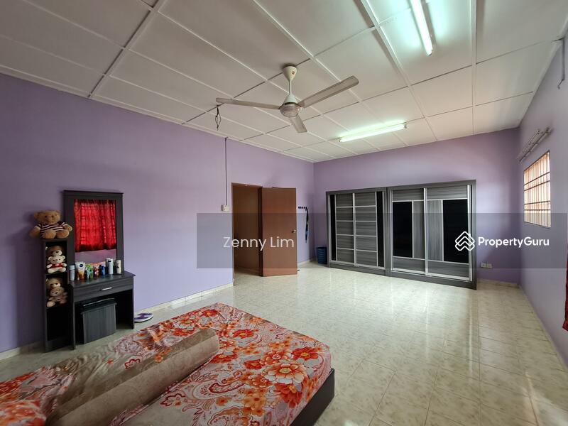 Untuk Dijual - RM680k! Below Market Value, 22 x 80, Non Flooded! Bandar Bukit Tinggi 2 Sty Terrace House for Sale