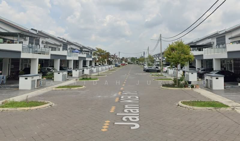 Townhouse for Sale in Cyberjaya (Selangor) - Rashidah Juremi - Exterior - PropertyGuru.com.my
