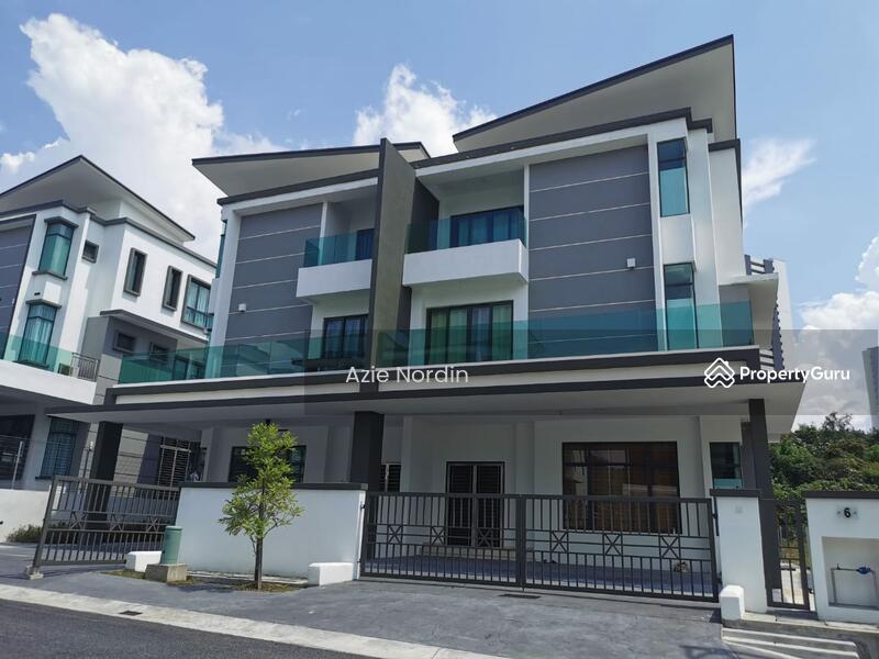 For Sale - 3 Storey Semi D Saujana Heights, Kajang Selangor