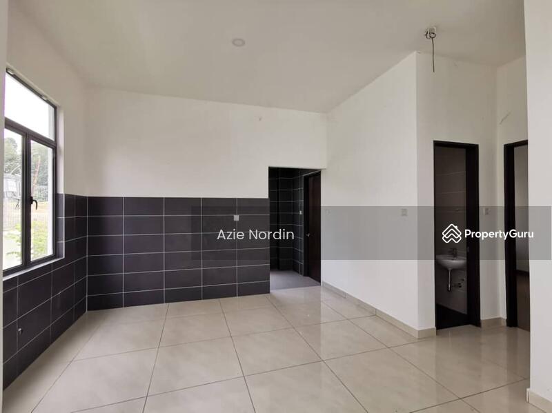 For Sale - 3 Storey Semi D Saujana Heights, Kajang Selangor