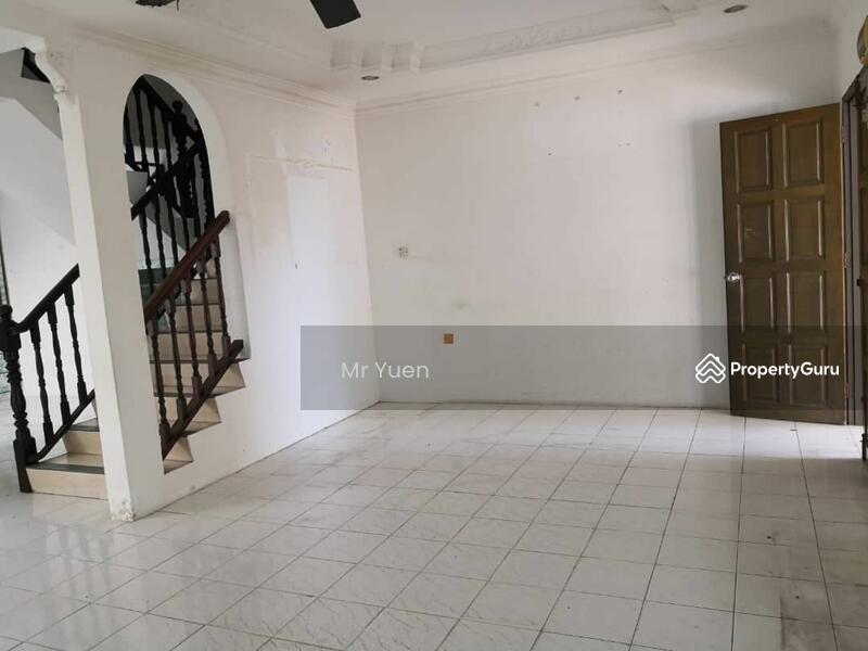 For Sale - Bercham Ipoh House for Sale ( facing field )