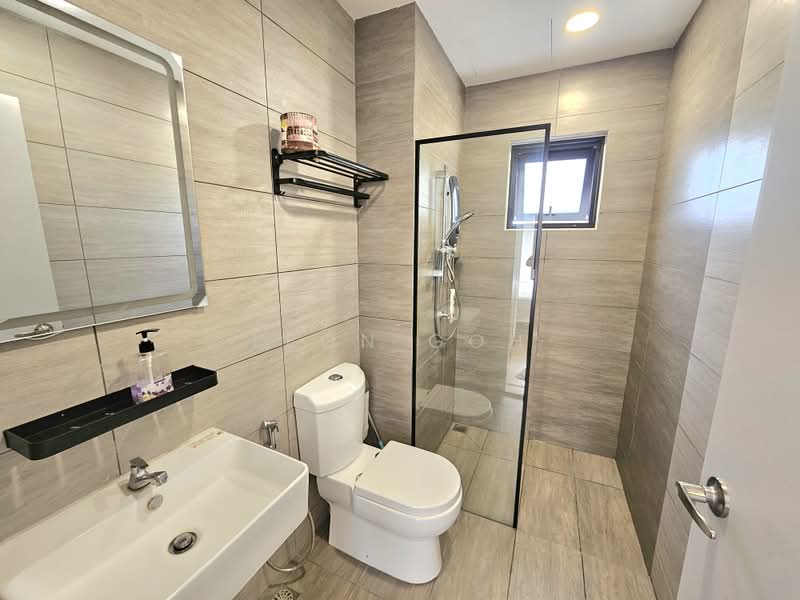 Servis Apartment untuk Disewa di The Amber Residence @ TwentyFive.7 - Leon Goh - Bathroom - PropertyGuru.com.my