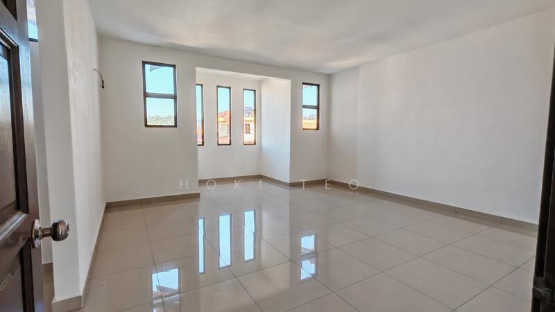 For Sale - Evergreen Heights Double Storey Semi D