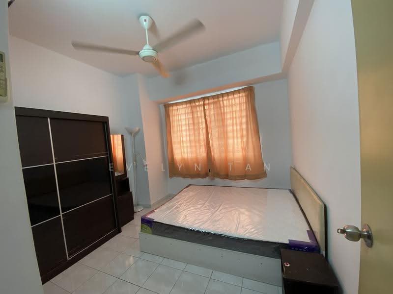 Kediaman Servis untuk Disewa di Rhythm Avenue - Evelyn Tan - Bedroom - PropertyGuru.com.my