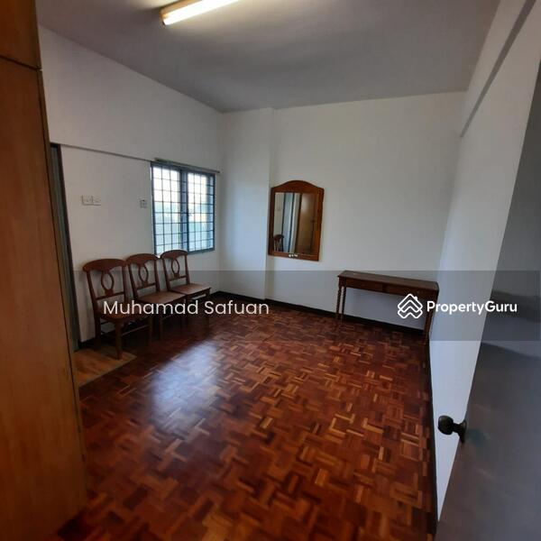 Apartment Perdana Selatan, Serdang Perdana, Seri Kembangan, depan South