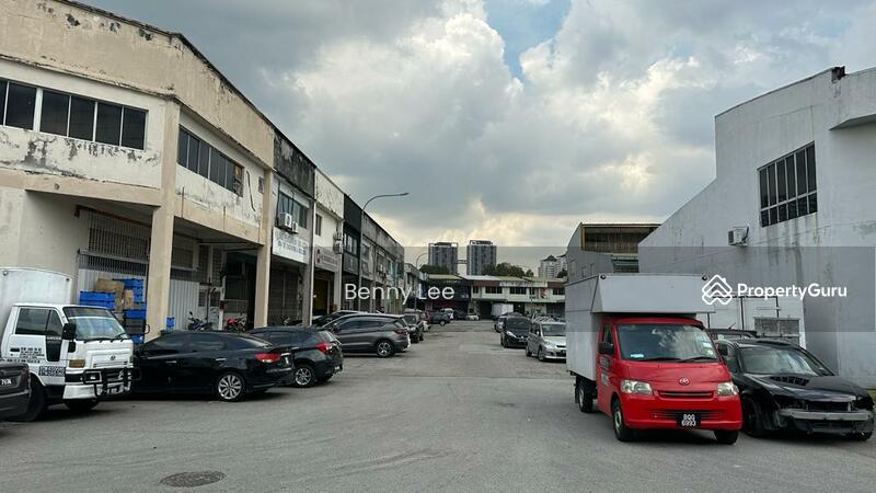 For Sale - Kawasan Perusahaan Seri Kembangan