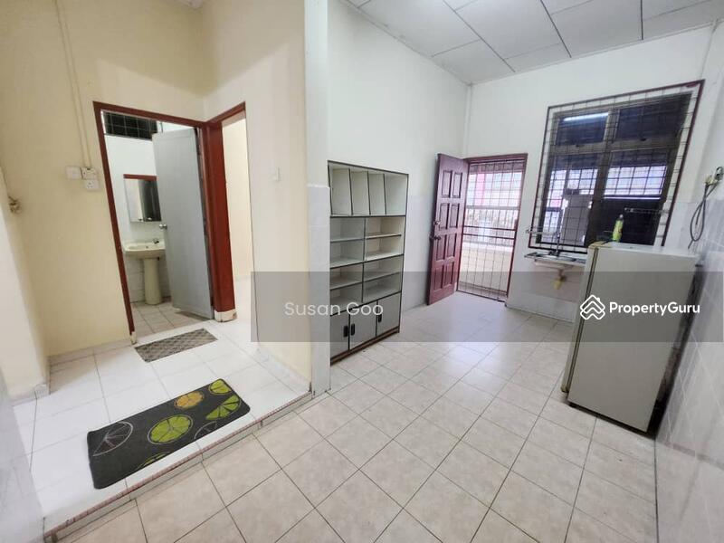 Rare Gated & Guarded Single Storey Terrace House at Taman Daya, Jalan