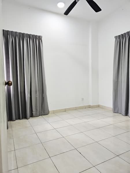 Kondominium untuk Dijual di Lagoon Suites - Alisha Tan - PropertyGuru.com.my