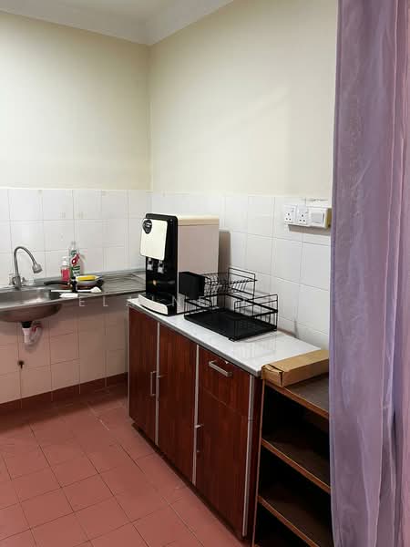 Pangsapuri untuk Disewa di Permai Apartment - Elaine Lian - Kitchen - PropertyGuru.com.my