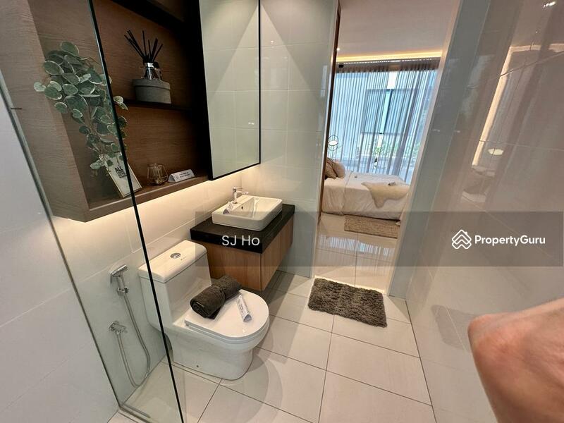 VERSA - Bathroom