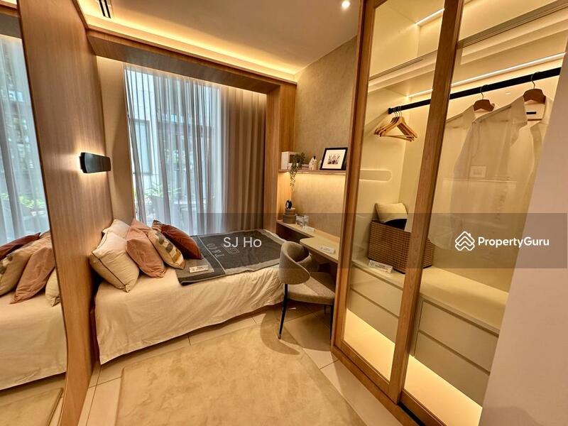 VERSA - Bedroom