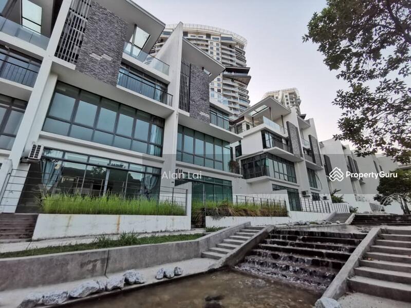 For Sale - Villa Citrine Corner House Terrace Cyberjaya 32x80