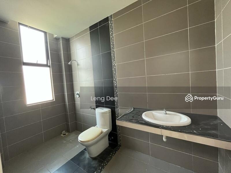 Taman Vista Kirana, Ayer Keroh Melaka, Ayer Keroh, Melaka, 5 Bedrooms