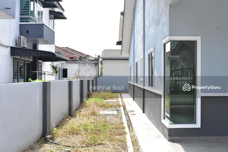 Banglo Setingkat (Cantik dan Besar ) @ Taman Bunga Raya Fasa 8 Kuala