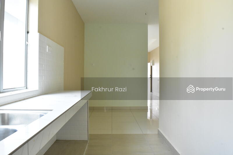 Banglo Setingkat (Cantik dan Besar ) @ Taman Bunga Raya Fasa 8 Kuala