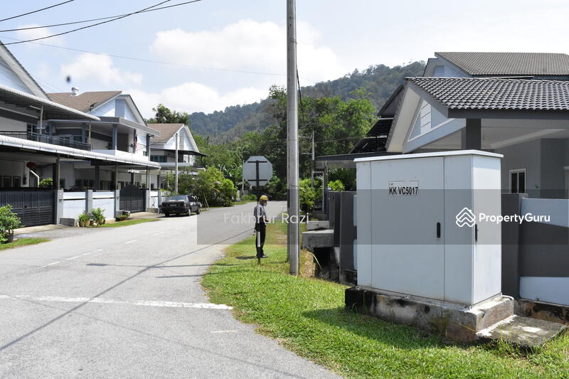 Banglo Setingkat (Cantik dan Besar ) @ Taman Bunga Raya Fasa 8 Kuala