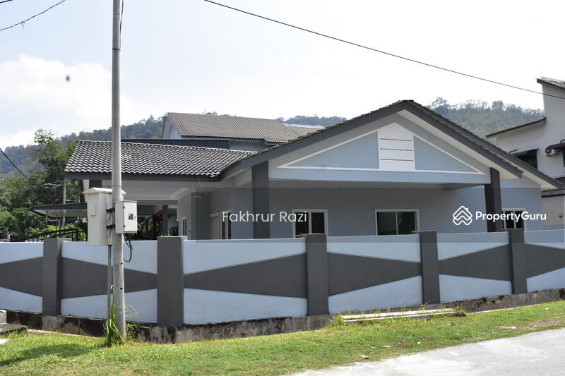 Banglo Setingkat (Cantik dan Besar ) @ Taman Bunga Raya Fasa 8 Kuala