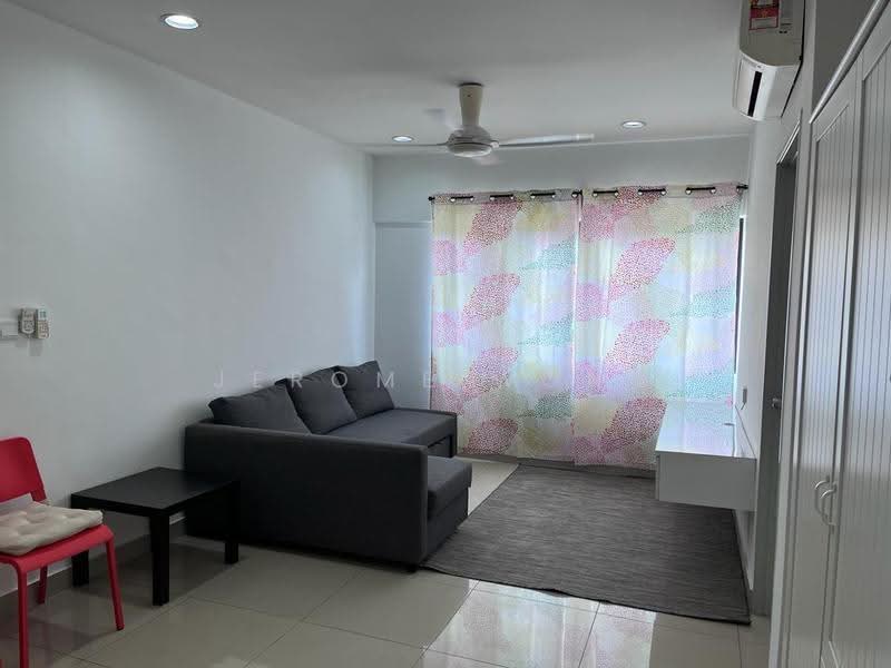 Kediaman Servis untuk Disewa di Hedgeford 10 Residences - Jerome Wong - Living Room - PropertyGuru.com.my
