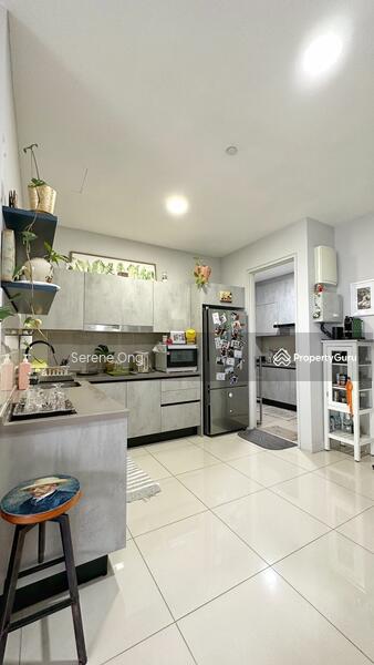 For Sale - Dianthus @ Tropicana Gardens