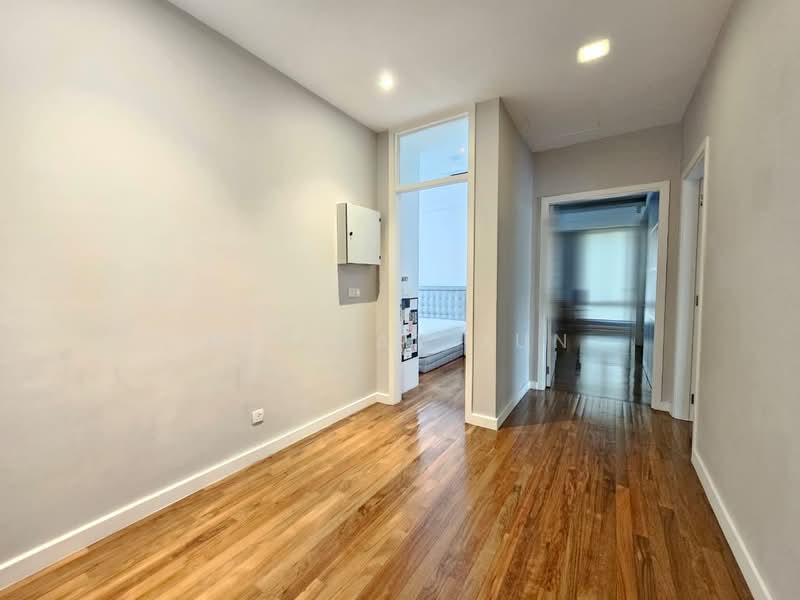 Bungalow House untuk Dijual di Bandar Sungai Long (Selangor) - Hei Kar Jun - Corridor - PropertyGuru.com.my